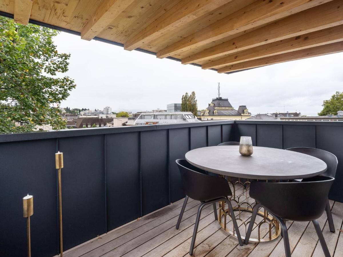 Sophisticated Apartment In Bregenz With Balcony Bagian luar foto